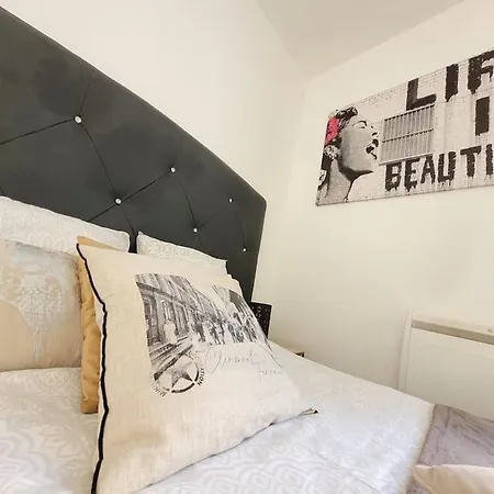 F1 Hyper Centre Appartement *